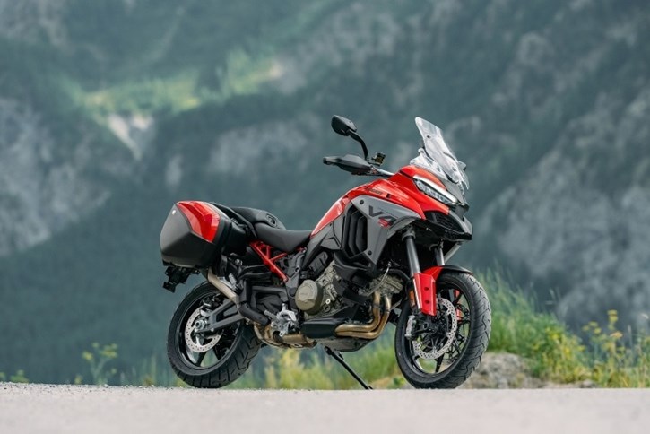 Multistrada V4 2025